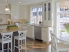 Белые кухонные фасады — отличное дизайнерское решение